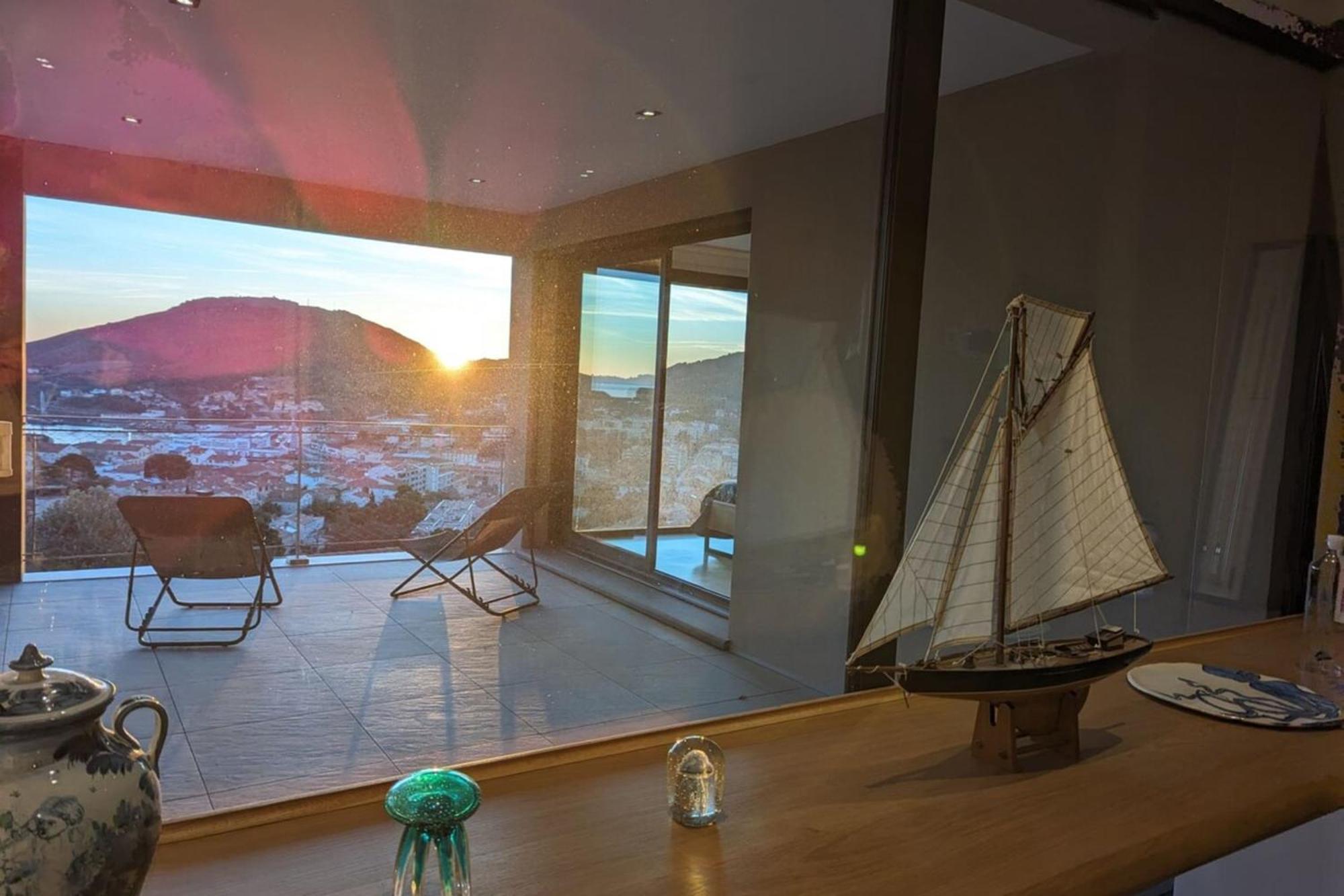 Les Mille Et Une Vitres - Villa D'Architecte Port Vendres Luaran gambar