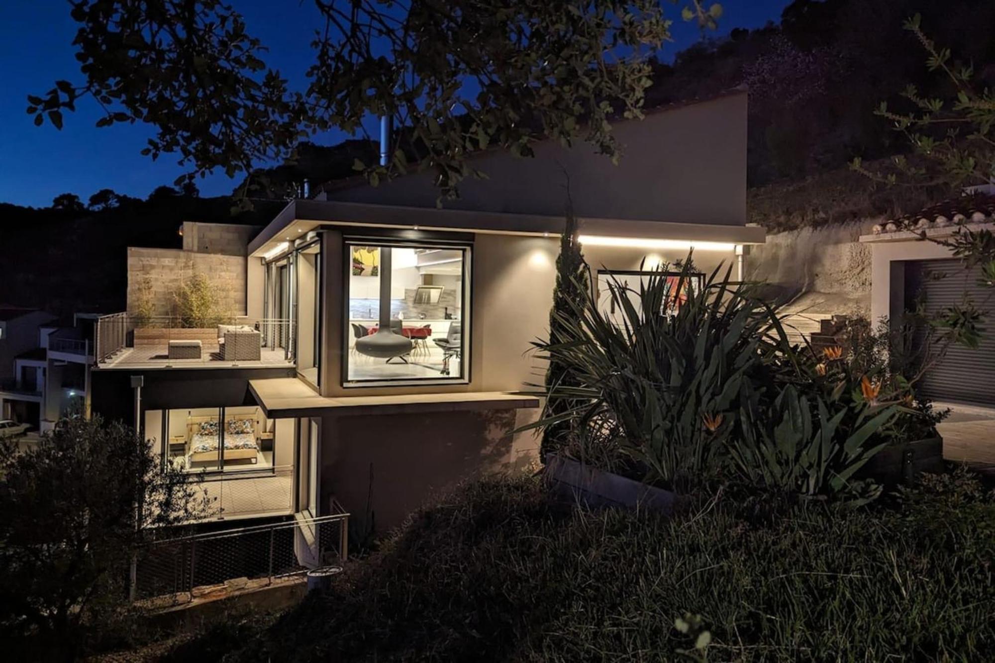 Les Mille Et Une Vitres - Villa D'Architecte Port Vendres Luaran gambar
